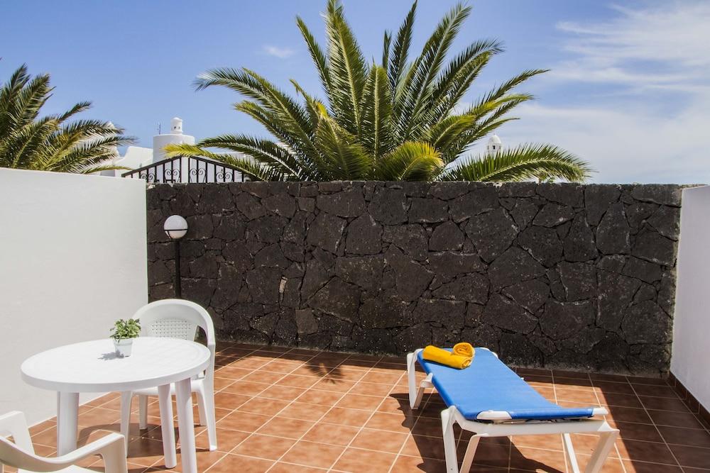 Apartamentos Tabaiba Costa Teguise Exteriör bild